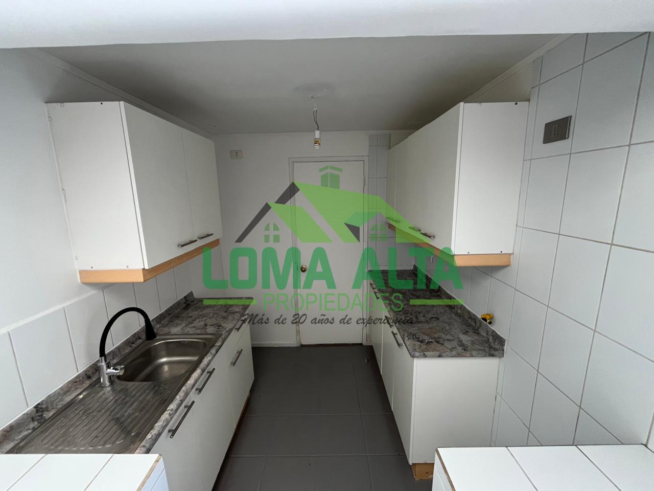 WhatsApp-Image-2025-11-10-at-17.51.57-1