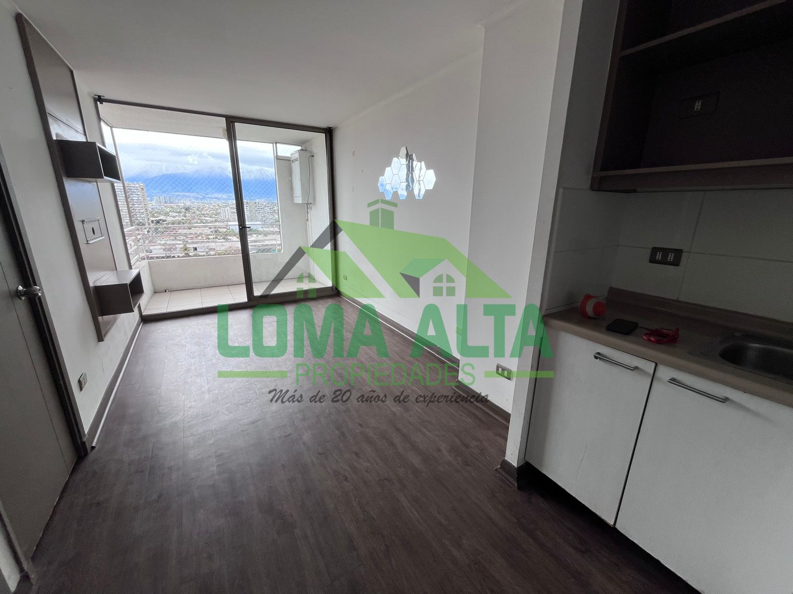 WhatsApp-Image-2025-10-05-at-13.32.59-4